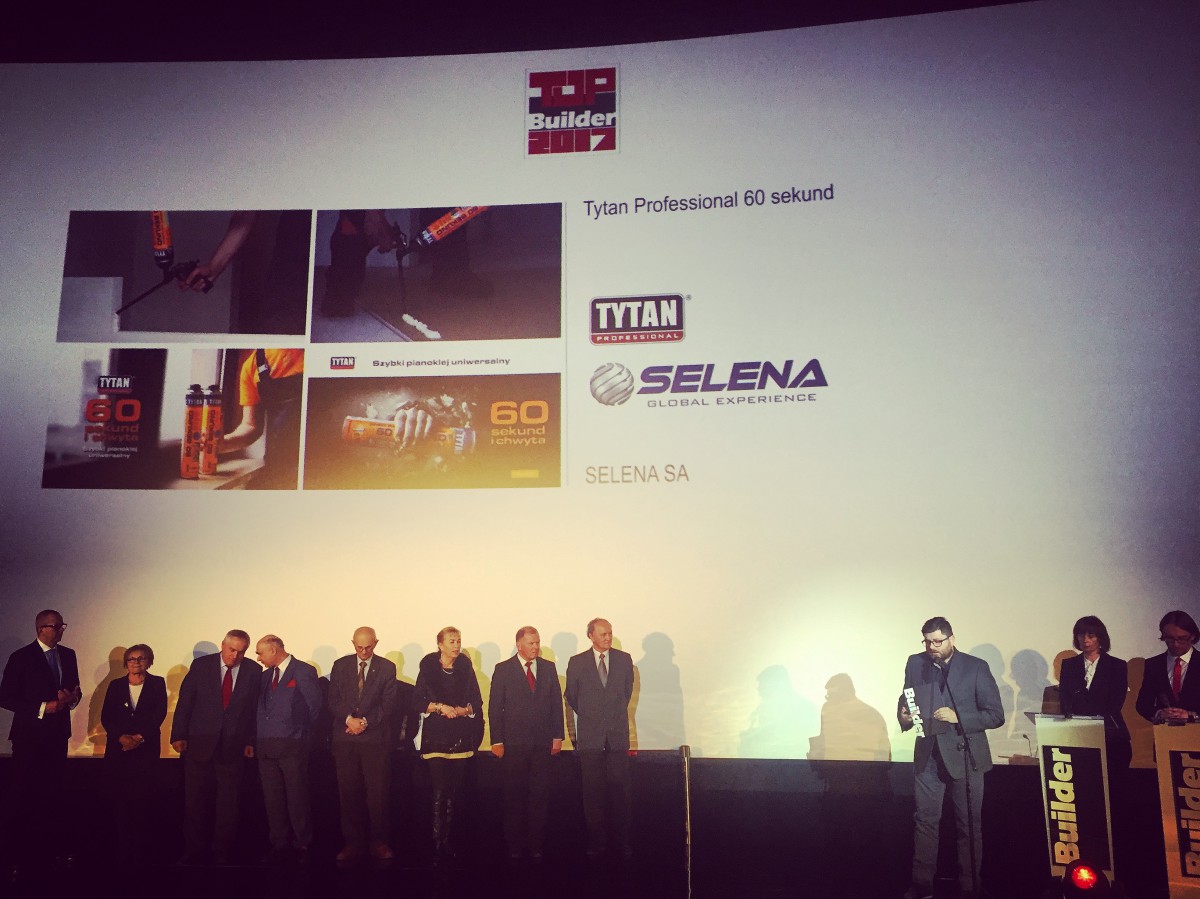 Selena odbiera kolejne nagrody na gali TOPBUILDER 2017