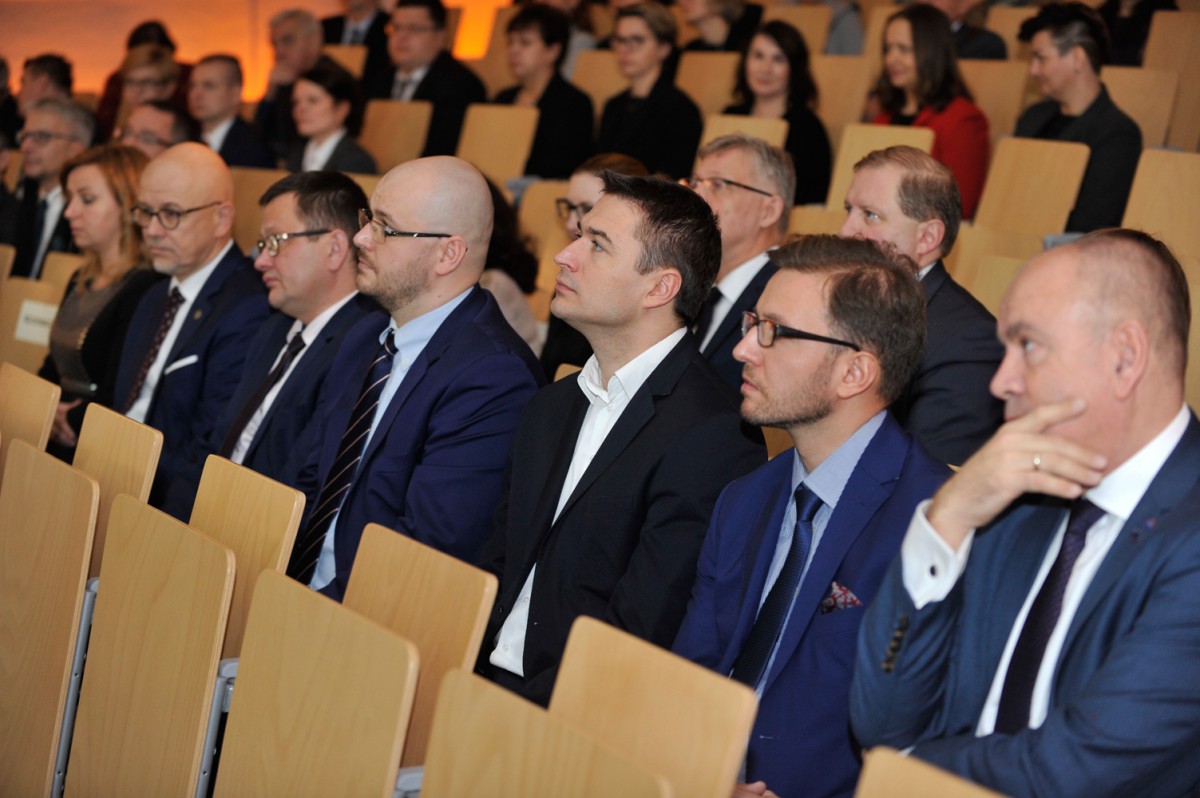 Konferencja PCA z okazji Światowego Dnia Akredytacji drugi od prawej Kamil Kiejna. Fot. Robert Korybut-Daszkiewicz
