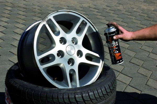 Lakiery w sprayu Super Color Automotive
