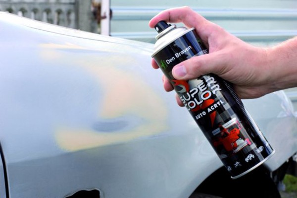 Lakiery w sprayu Super Color Automotive