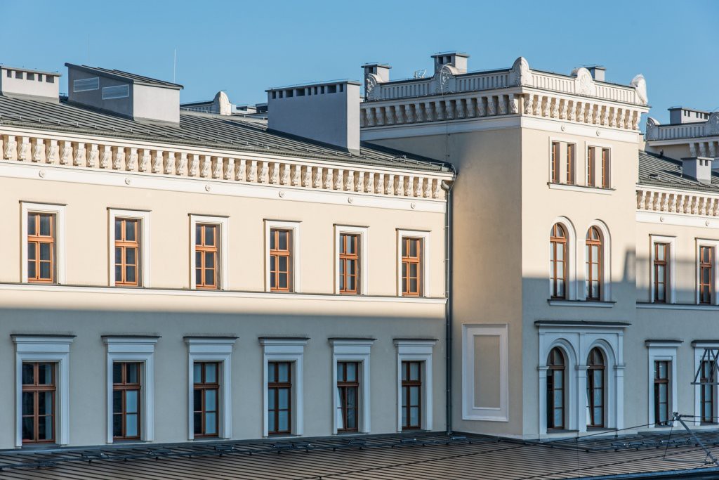 Zabytkowy dworzec kolejowy Bydgoszcz Głównaa. Fot. Baumit