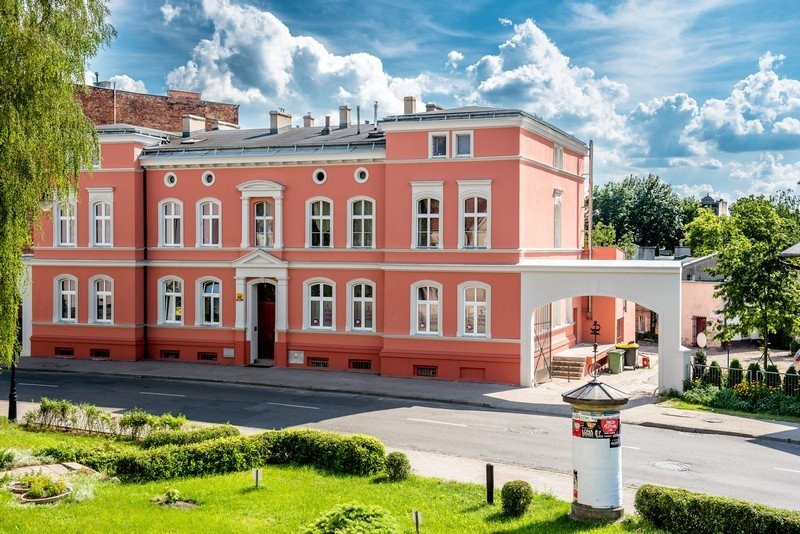 Gnieźnieńska kamienia – przy ul. Mieszka. Fot. Baumit