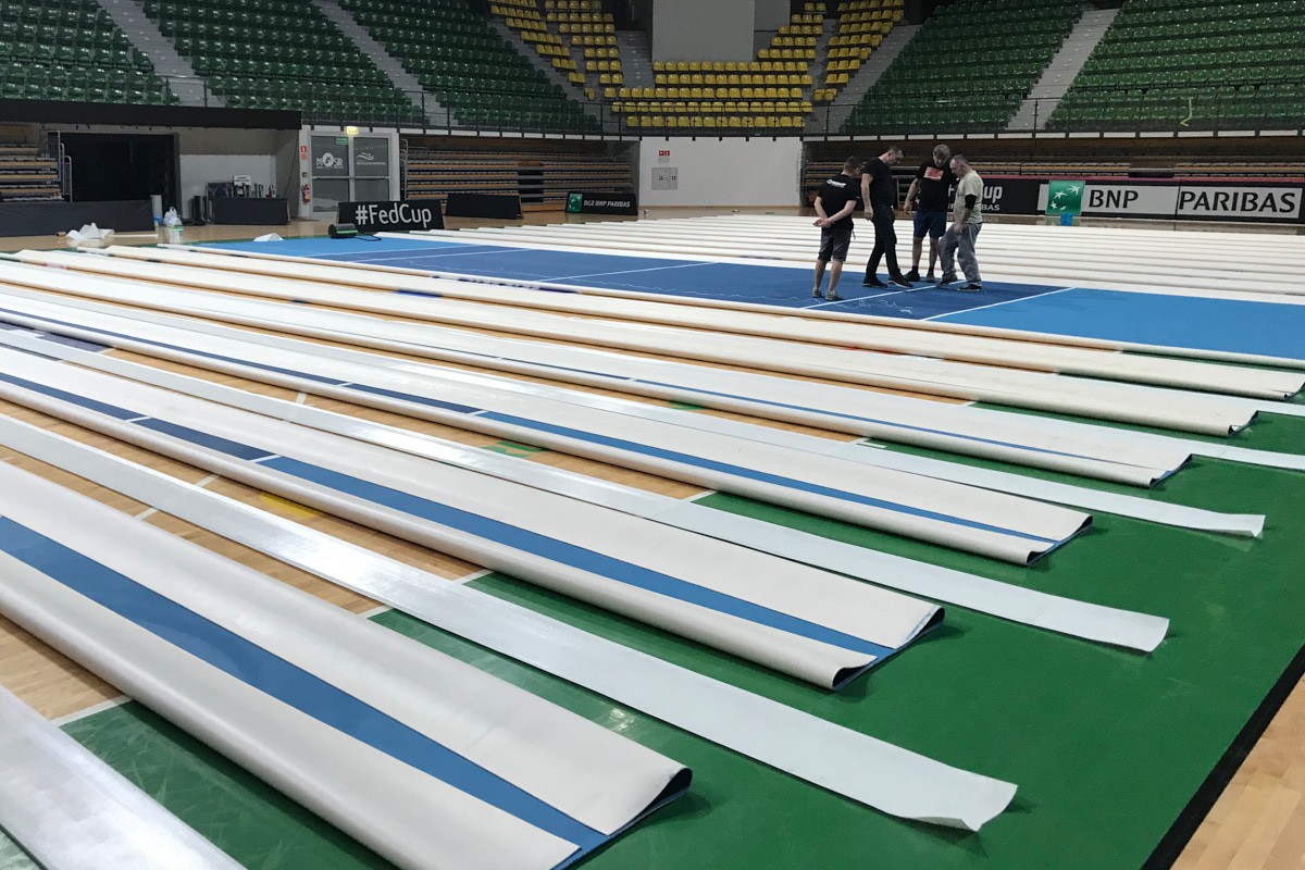 Przenośne korty w technologii MAPECOAT TNS REMOVE MAPEI. Montaż: firma ROWIT z Zielonej Góry. Doradztwo techniczne: Arkadiusz Wojtkiewicz, Tadeusz Leksander z MAPEI Polska. Fot. MAPEI.