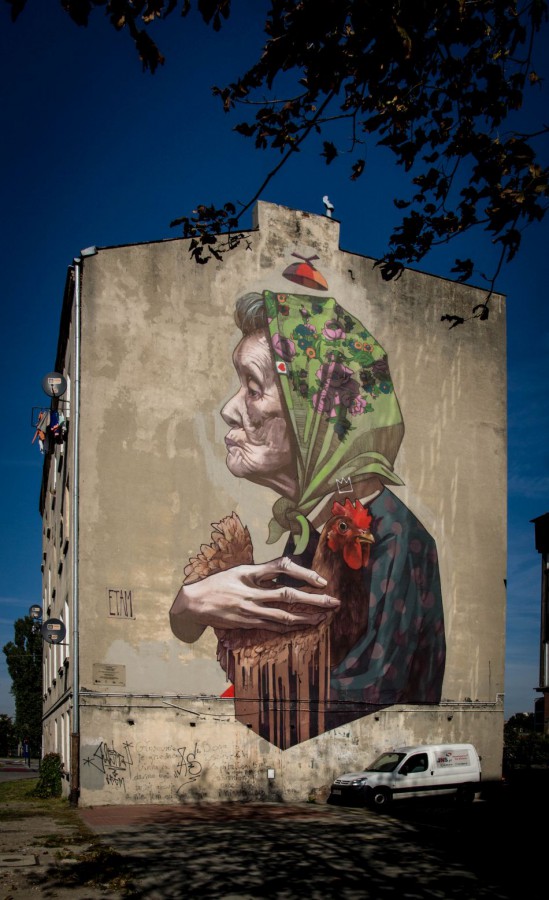 Fot. ETAM CREW - Madame Chicken, 2012, photo from the Urban Forms Archive