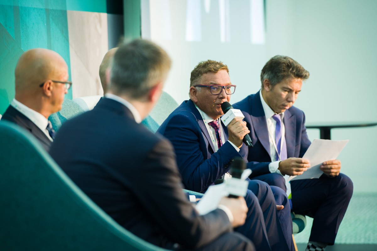 Na zdjęciach eksperci Forum: Andrzej Ulfig, Prezes Zarządu, SELENA, Przemysław Adam Borek, Wiceprezes Zarządu, PEKABEX, Piotr Kozina, Dyrektor Finansowo-Administracyjny, GRUPA PSB HANDEL , Tomasz Grela, Prezes Zarządu, Dyrektor Generalny, ALUPROF. Fot. Michał Hara