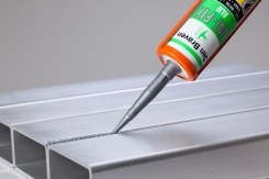 Uni-Fix Max firmy Den Braven – najsilniejszy z rodziny produktów Uni-Fix, fot. Den Braven
