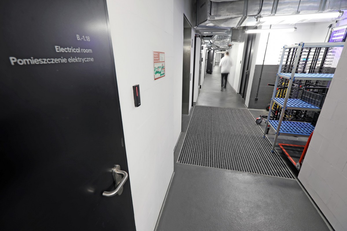 Nobu Hotel Warsaw_Deckshield fot. Flowcrete
