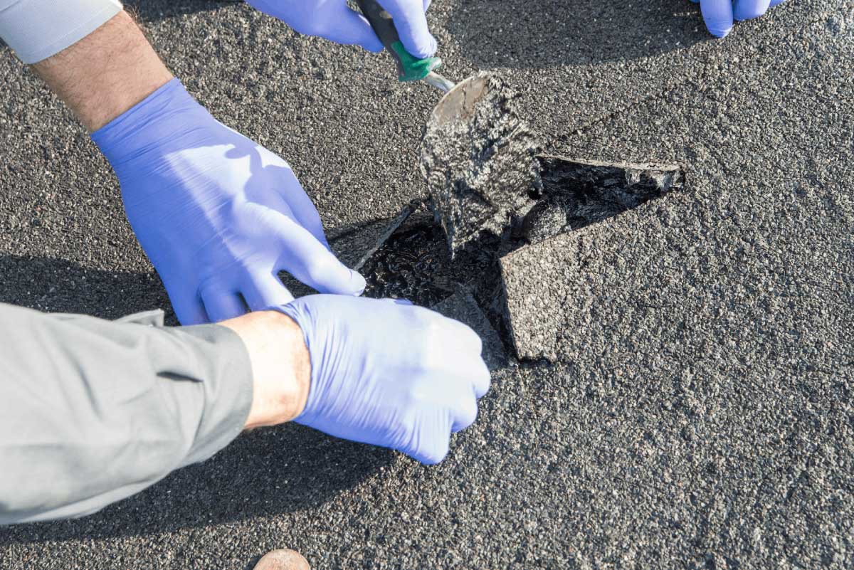 Dach gotowy na jesienne deszcze. Zabezpieczenie dachu z papy