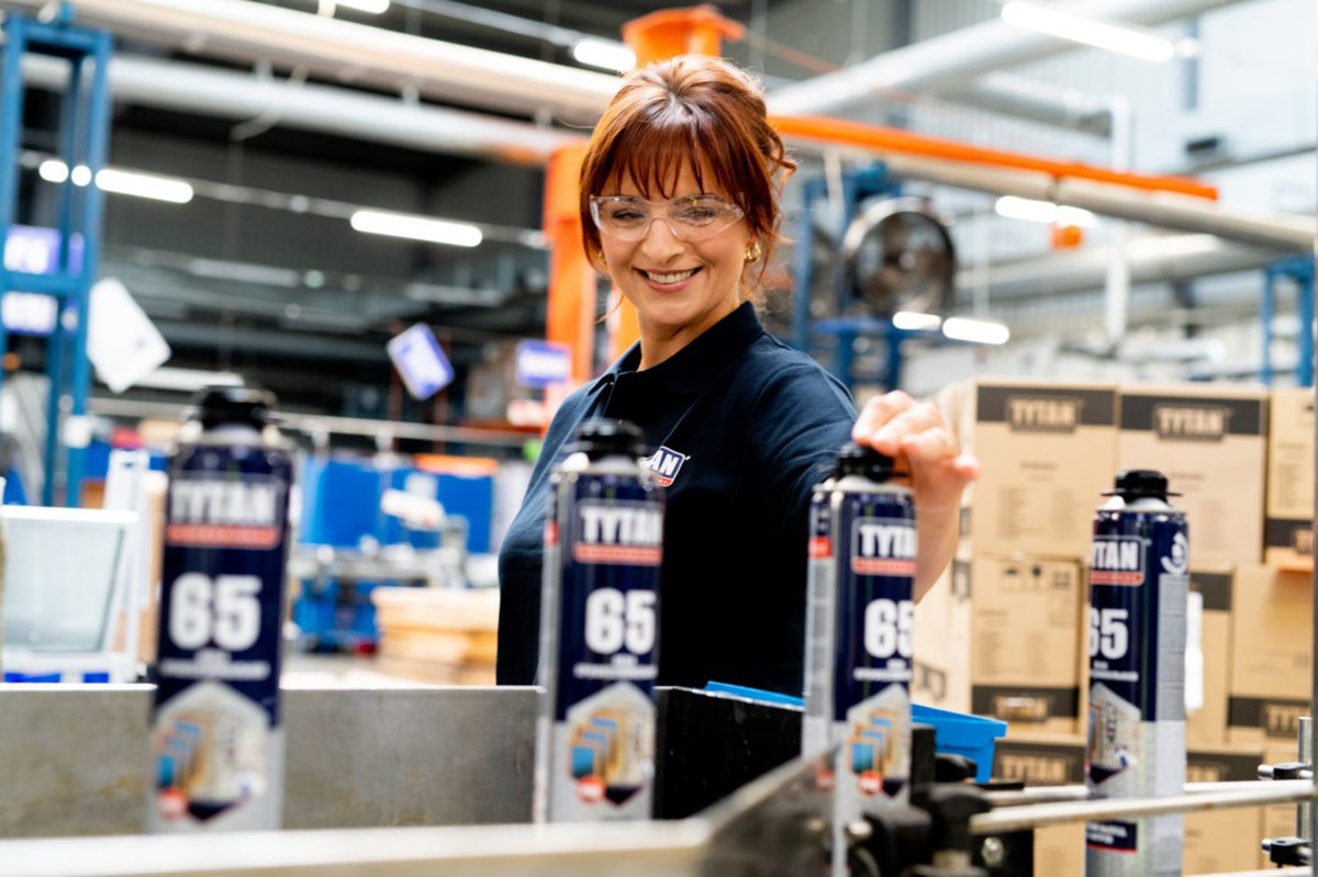 Grupa Selena kontynuuje wzrosty