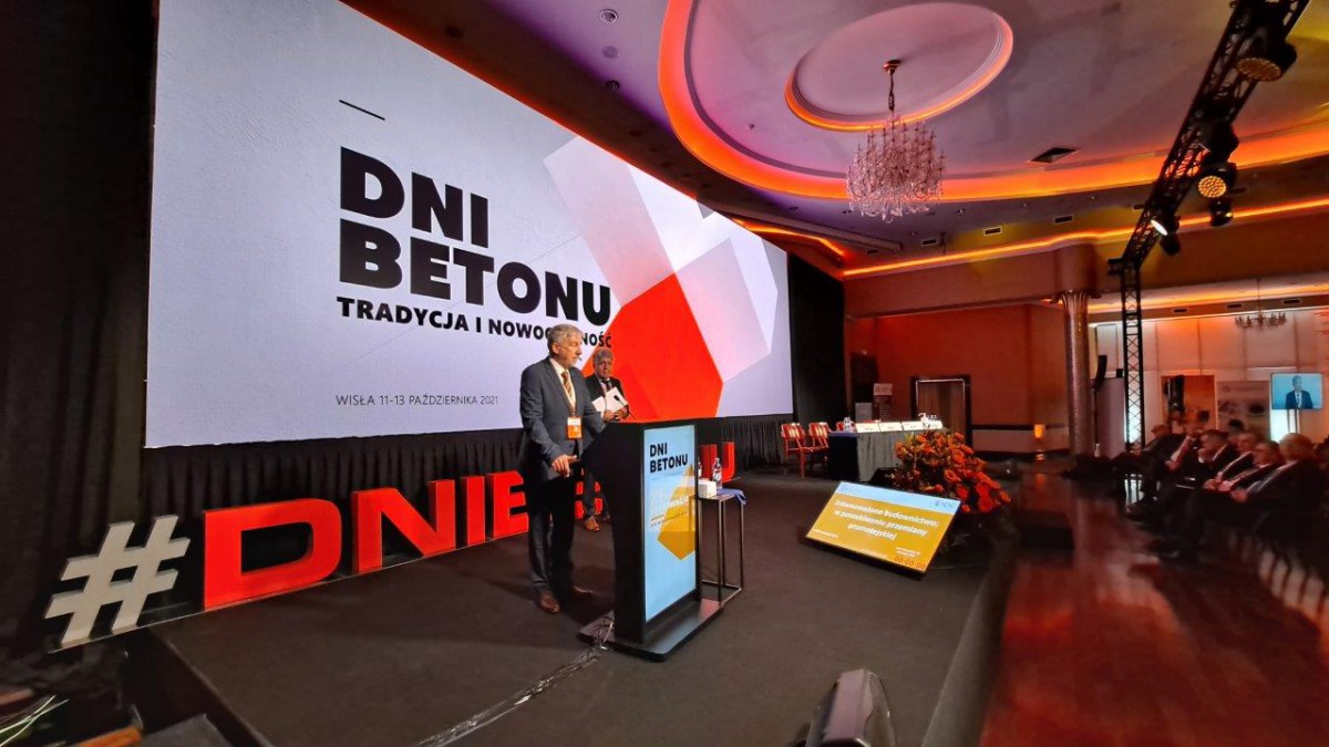 Tysiąc (1000) uczestników konferencji DNI BETONU będzie rozmawiać o dekarbonizacji budownictwa