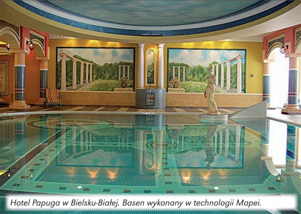 Montaż oraz spoinowanie mozaiki szklanej w technologii Mapei