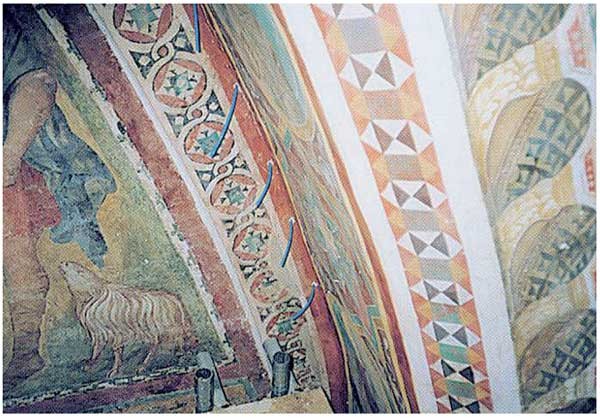 Przykład aplikacji zaczynu iniekcyjnego MAPE-ANTIQUE F21