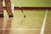 Podłogi sportowe – antypoślizgowe lakiery poliuretanowe