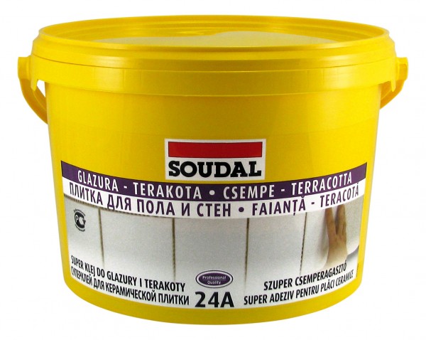W świecie glazury i terakoty – z superklejem firmy Soudal