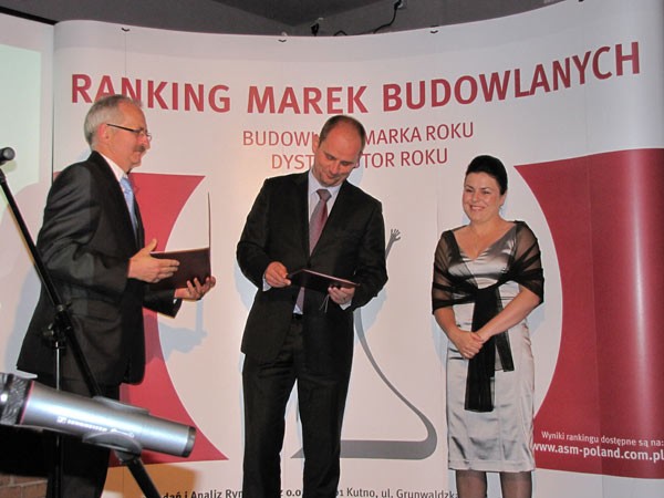 W imieniu firmy Soudal wyróżnienie odebrał Janusz Uberna, Kierownik ds. Klientów Strategicznych.