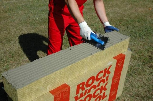 Nowa płyta izolacyjna FASROCK LL – lepsza lambda, lepsza lamela