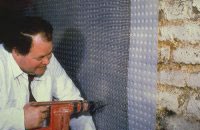 Od wilgotnej sali aż po reprezentacyjne centrum konferencyjne