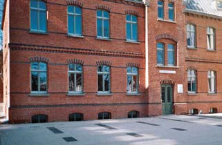 Zespół Koszarowy (Gdańsk-Wrzeszcz). Termomodernizacja z zastosowaniem systemu Epatherm, w piwnicach system Renowacji 2000