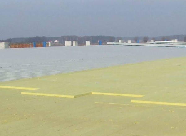 Układanie izolacji na stropodachu pełnym (Pokrycie z papy)