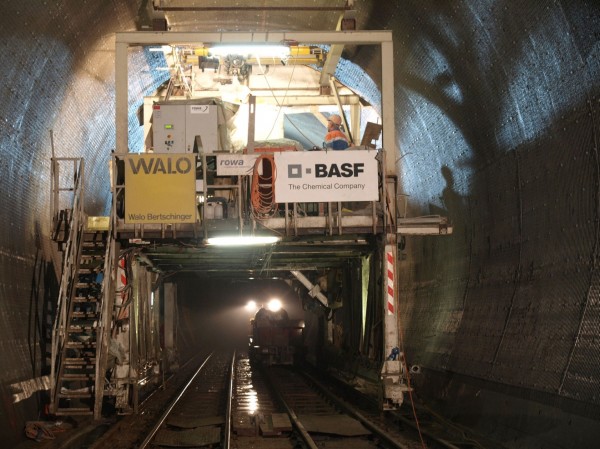 BASF na budowie tunelu Gottharda