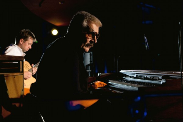 Jazzowa gratka – z Wojciechem Karolakiem koncertuje jeden z zaproszonych gości, Słowak Martin Simon.
