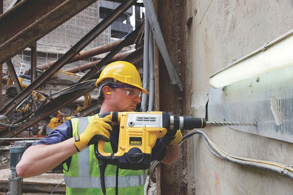 Młotowiertarki D25601K i D25602K firmy DeWALT