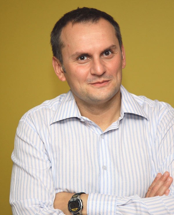 Jak pomalować drewniane drzwi i okna