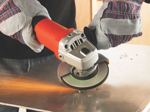Szlifierka kątowa Black & Decker