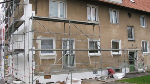 Ocieplenie ścian zewnętrznych nowoczesnymi materiałami budowlanymi