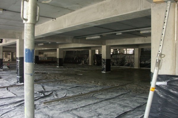 Parking wielopoziomowy przy lotnisku Balice w Krakowie w technologii Weber Deitermann