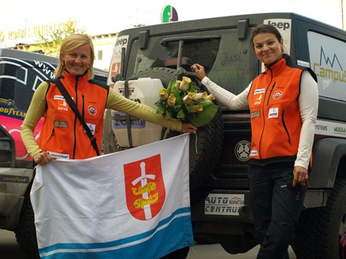 Pierwsze miejsce w rajdzie załogi sponsorowanej przez Satyn