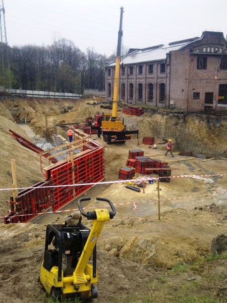 Fot. Lafarge Stawianie fundamentów pod nową siedzibę Muzeum Śląskiego w Katowicach