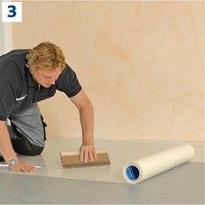 3 Pasy Sigan układać „na styk” w kierunku układania wykładziny podłogowej względnie przyciąć „na styk” miejsca zachodzenia na siebie poszczególnych pasm.