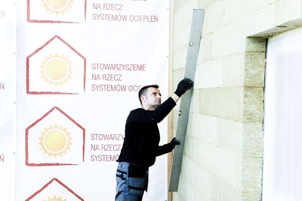 Najczęstsze błędy wykonawcze w systemach ETICS na wełnie mineralnej