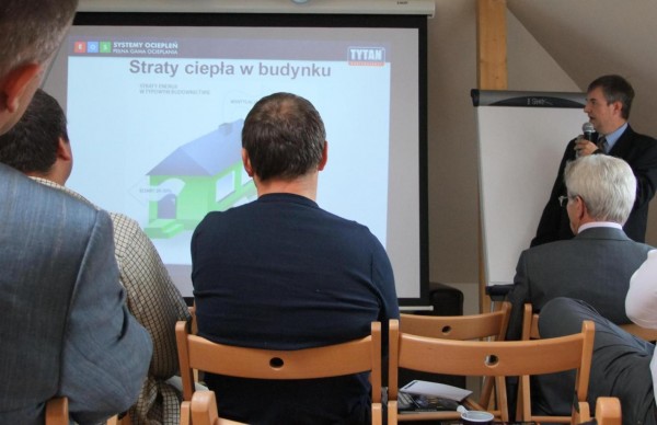 Przyszłością budownictwa są domy o podwyższonych standardach cieplnych Fot. SELENA SA
