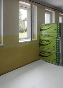 Docieplanie ścian w technologii lekkiej-mokrej przy wykorzystaniu styropianu