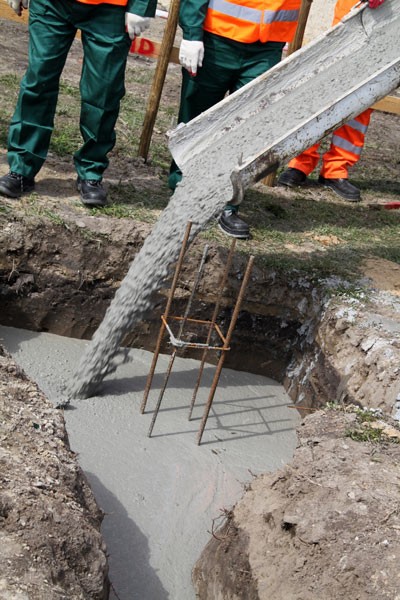 Fot. Lafarge Wykonanie fundamentów z betonu Agilia<sup>™</sup> firmy Lafarge
