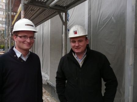 Inspektor Nadzoru Andrzej Całka i Rafał Kmonk z firmy Baumit opowiadają o udanej współpracy, fot. GutPR