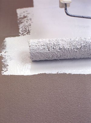 Jak i czym zagruntować podłoże przed malowaniem