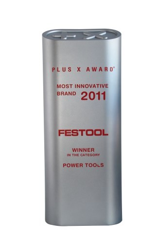 Statuetka Plus X Award