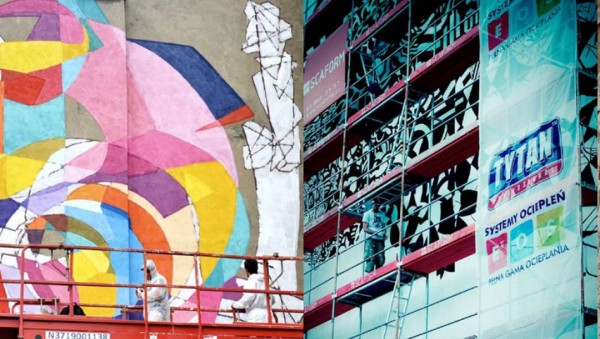 Murale malowane farbami marki TYTAN<sup>®</sup> EOS na Festiwalu Murali Outer Spaces 2011 Fot. Selena SA