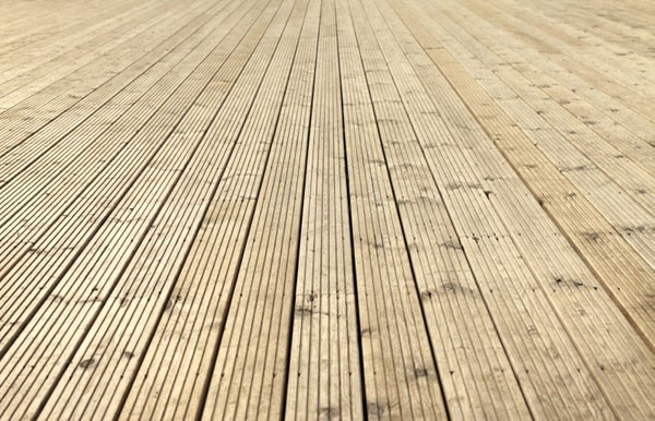 Deski tarasowe surowe, Fot. Drewnochron