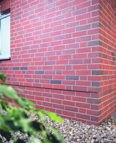 System LOBATHERM P pozwala na stworzenie ciepłej, wytrzymałej i trwale estetycznej elewacji z płytek klinkierowych i ceramicznych Fot. quick-mix