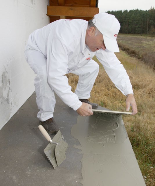 Układanie płytek ceramicznych krok po kroku