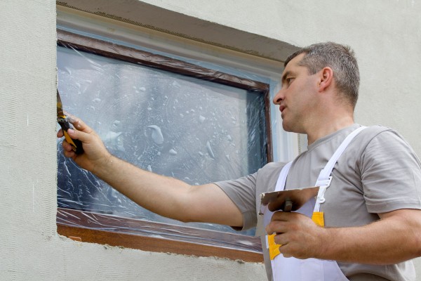 Folia samoprzylepna Scley przeznaczona jest do ochrony różnorodnych powierzchni oraz przedmiotów podczas prac remontowo budowlanych.