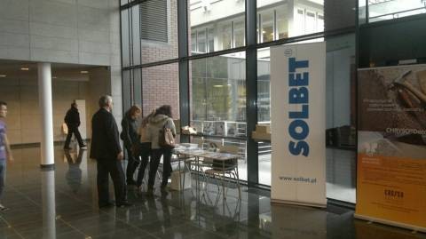 Fot. 2: Studenci mogli pobrać materiały, które się im na pewno przydadzą podczas studiowania