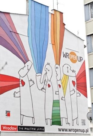 Mural, który ozdobił ścianę budynku przy ul. Kościuszki 76 we Wrocławiu, fot. Baumit