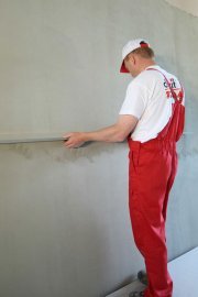Jak mocować płyty termoizolacyjne