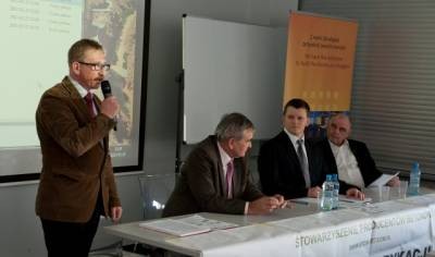 Seminarium otwiera dyrektor Instytutu Inżynierii Budowlanej Profesor dr hab. inż. Andrzej Garbacz