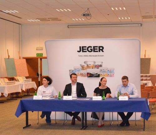 Członkowie prezydium podczas konferencji marki JEGER Fot. JEGER